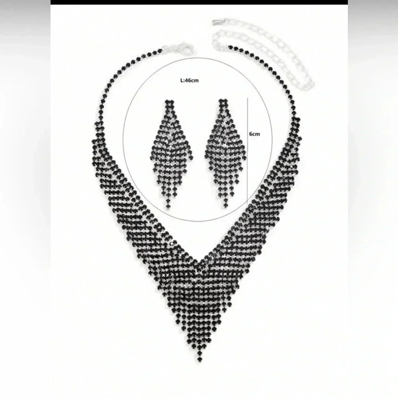 Black‎ diamond (faux) necklace/earring set - Picture 6 of 6